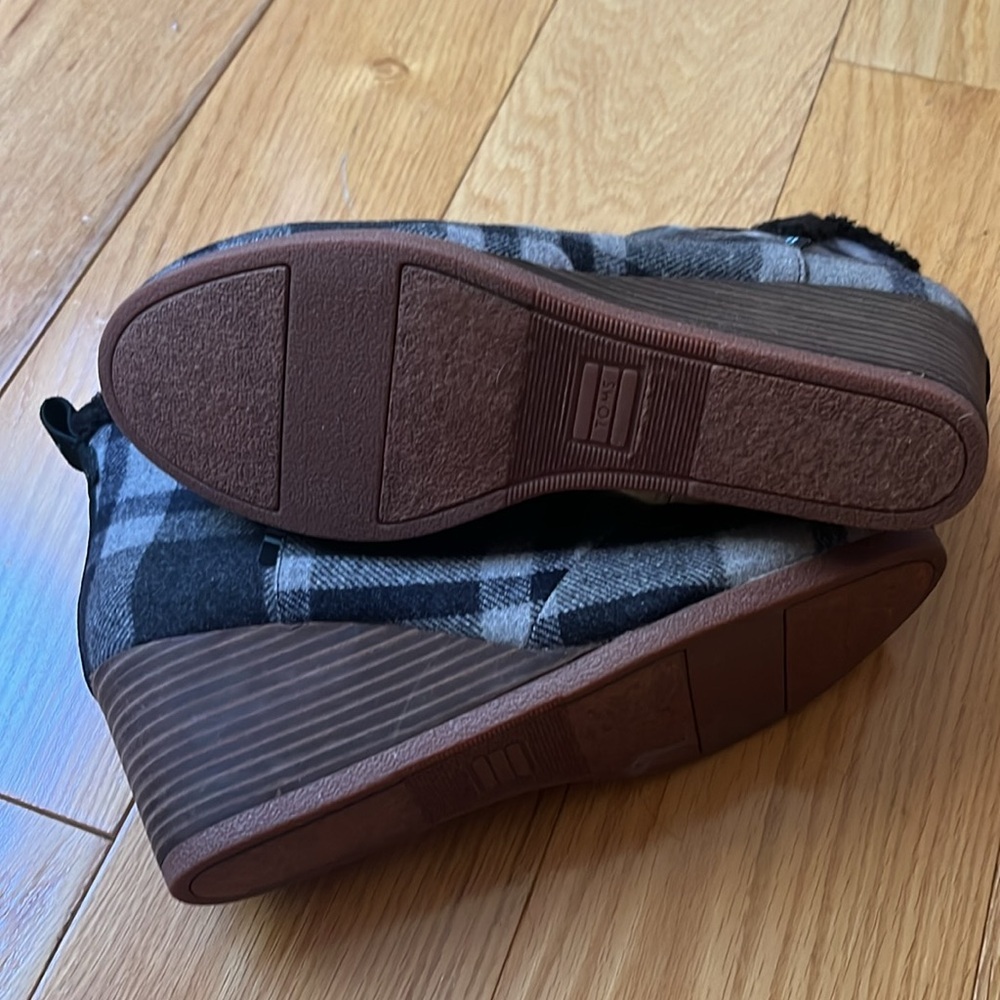 NEW TOMS Kelsey Wedge Bootie Size 9.5 Black Plaid Wool Blend OrthoLite - Picture 10 of 12